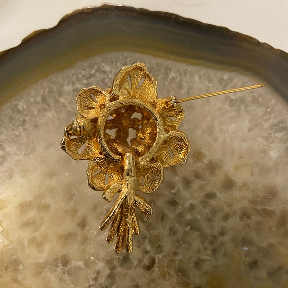 Vintage golden floral w Pearl brooch vintage - Picture 3 of 8